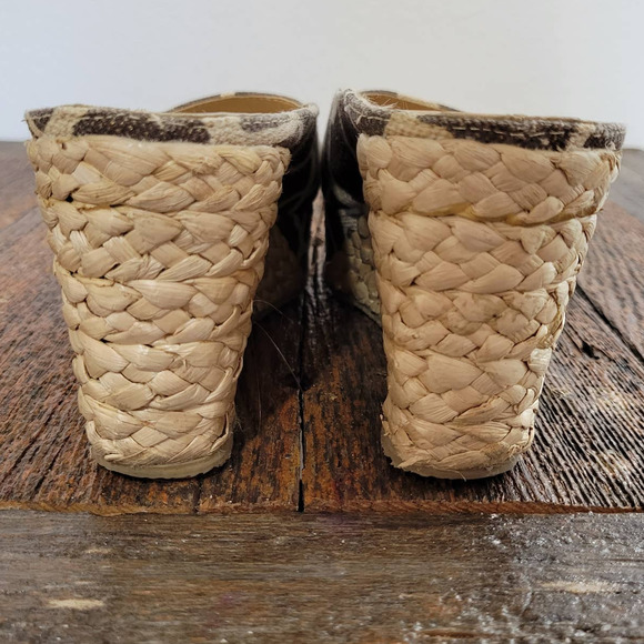 CL by Chinese Laundry 'Date Night' Giraffe Print Peep Toe Wedge - Picture 5 of 8